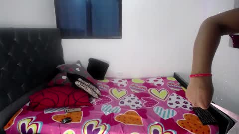 lou_anna02 online show from 4, 11, 2025