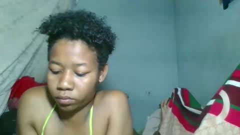 Snapshot of louane98 chatting on 9, 3, 2026 louane98 online show from 9, 3, 2026