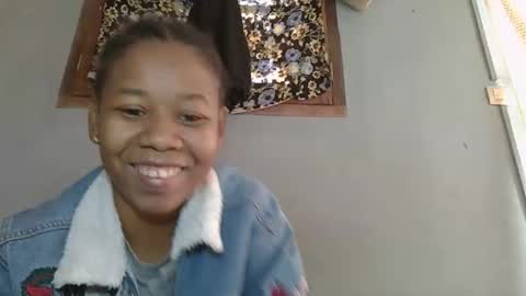 Snapshot of louane98 chatting on 13, 5, 2026 louane98 online show from 13, 5, 2026