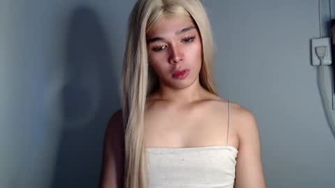 Snapshot of louilalicious chatting on 4, 3, 2025 louilalicious online show from 4, 3, 2025