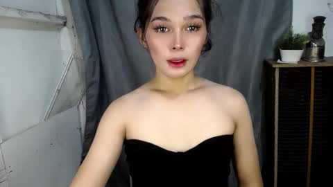 Snapshot of louilalicious chatting on 11, 9, 2025 louilalicious online show from 11, 9, 2025