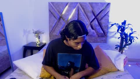 Snapshot of louis_hardstar chatting on 25, 1, 2025 Louis Valdz online show from 25, 1, 2025