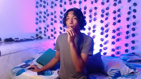 Snapshot of louis_hardstar chatting on 15, 2, 2025 Louis Valdz online show from 15, 2, 2025