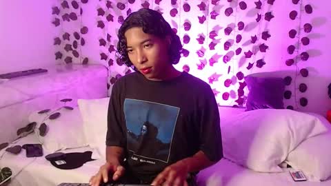 Snapshot of louis_hardstar chatting on 5, 3, 2025 Louis Valdz online show from 5, 3, 2025