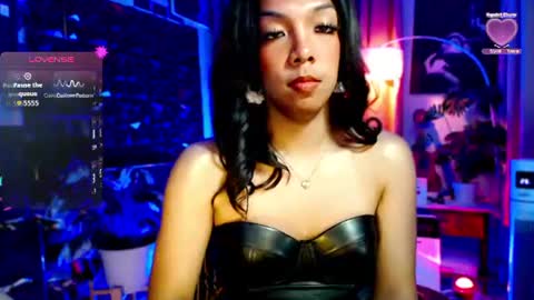 Snapshot of louisassy chatting on 20, 6, 2026 Louisa online show from 20, 6, 2026