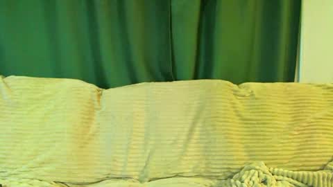 Cute face online show from 12, 2, 2026