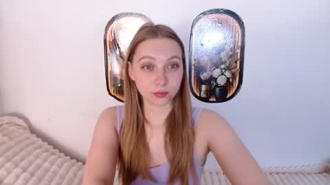 Snapshot of love_bella_ chatting on 20, 4, 2026 love bella online show from 20, 4, 2026