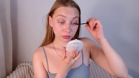 Snapshot of love_bella_ chatting on 2, 6, 2026 love bella online show from 2, 6, 2026