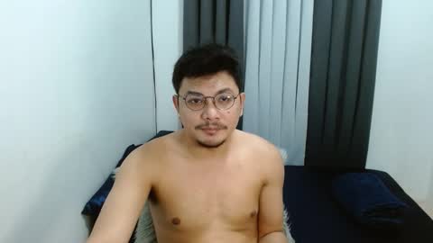 Snapshot of love_hottieh chatting on 27, 10, 2025 love_hottieh online show from 27, 10, 2025
