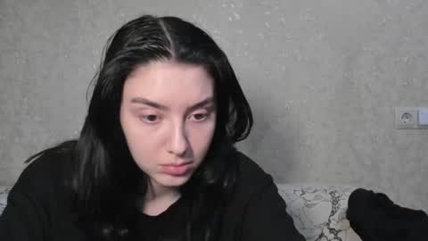 Snapshot of love_lina_muuur chatting on 17, 4, 2026 LINA online show from 17, 4, 2026