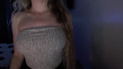 LoVe On  online show from 2, 3, 2026