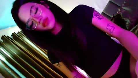 Seren online show from 8, 11, 2025