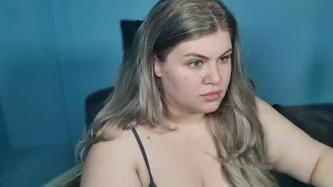 Snapshot of love_wiggy18 chatting on 26, 6, 2026 Ally online show from 26, 6, 2026