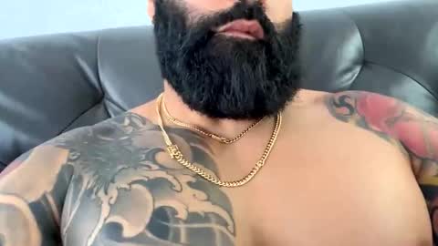 loveathickbitch online show from 31, 10, 2025