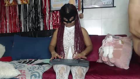 Snapshot of lovecreyzyshowcam chatting on 20, 12, 2024 Frank and Nathy online show from 20, 12, 2024