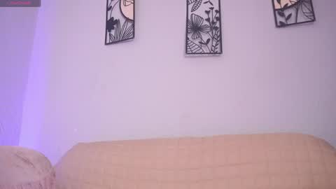 katalina   online show from 15, 4, 2026