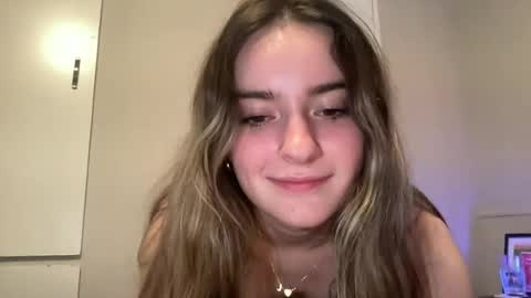 Snapshot of lovefromrose1 chatting on 22, 6, 2026 Olivia Rose online show from 22, 6, 2026