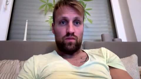 Snapshot of lovefuesse chatting on 5, 11, 2025 lovefuesse online show from 5, 11, 2025