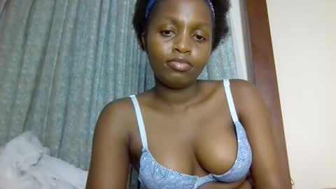 lovelbrownie online show from 9, 10, 2025