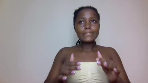 Snapshot of lovelbrownie chatting on 26, 6, 2026 lovelbrownie online show from 26, 6, 2026