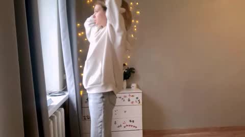 Ella online show from 22, 12, 2025