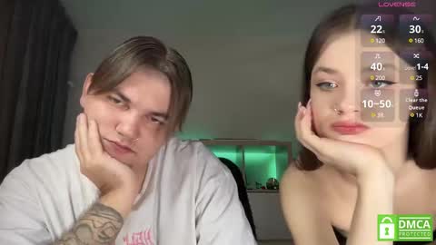 Snapshot of lovelly_mooncouple chatting on 16, 2, 2025 Mileena and Oliver online show from 16, 2, 2025