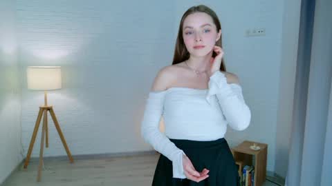 lovely__rachel online show from 22, 4, 2026