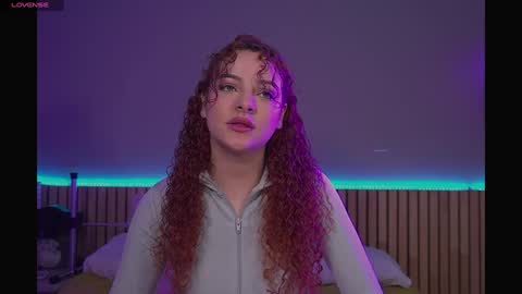Snapshot of lovely_emma18 chatting on 15, 1, 2025 Emma online show from 15, 1, 2025