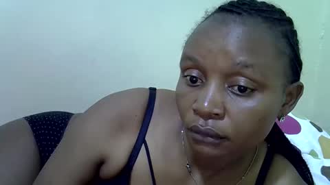 Snapshot of lovely_gee chatting on 18, 4, 2026 sexylover online show from 18, 4, 2026