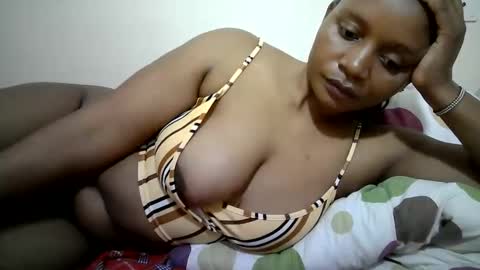 Snapshot of lovely_gee chatting on 22, 5, 2026 sexylover online show from 22, 5, 2026