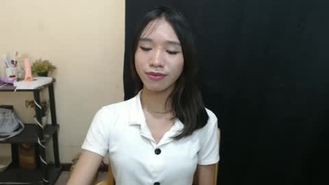 Snapshot of lovely_jasleen chatting on 21, 11, 2025 lovely_jasleen online show from 21, 11, 2025