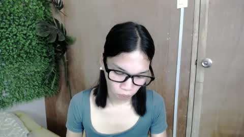 Snapshot of lovely_kimmyxx chatting on 9, 7, 2026 kimmy online show from 9, 7, 2026
