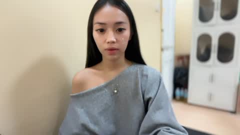 Snapshot of lovely_leah23 chatting on 7, 7, 2026 lovely_leah23 online show from 7, 7, 2026