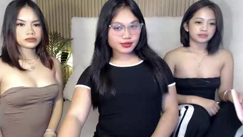   online show from 13, 4, 2026