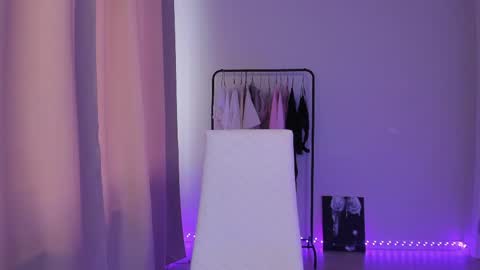 Snapshot of lovely_poppy chatting on 22, 5, 2026 Lolly online show from 22, 5, 2026