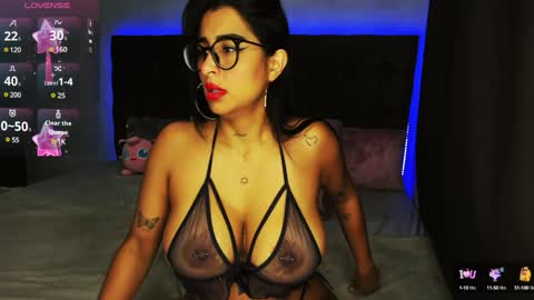 lovely violet13 online show from 3, 2, 2025