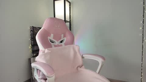 Snapshot of lovelycaroll chatting on 12, 12, 2024 lovelycaroll online show from 12, 12, 2024