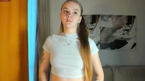 lovelygracee online show from 22, 10, 2025