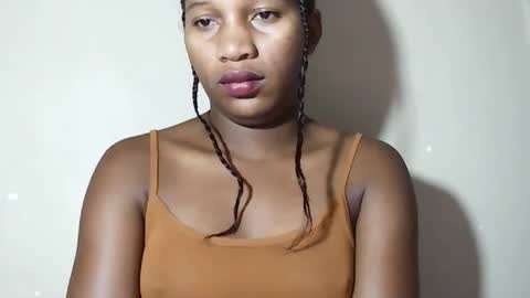 Snapshot of lovelylarra chatting on 1, 5, 2026 lovelylarra online show from 1, 5, 2026