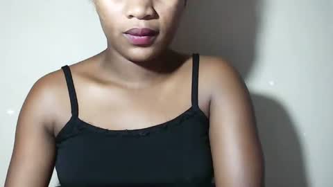 Snapshot of lovelylarra chatting on 14, 5, 2026 lovelylarra online show from 14, 5, 2026