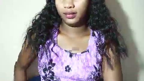Snapshot of lovelylarra chatting on 15, 5, 2026 lovelylarra online show from 15, 5, 2026
