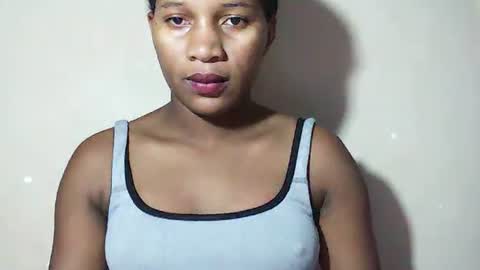 Snapshot of lovelylarra chatting on 19, 5, 2026 lovelylarra online show from 19, 5, 2026