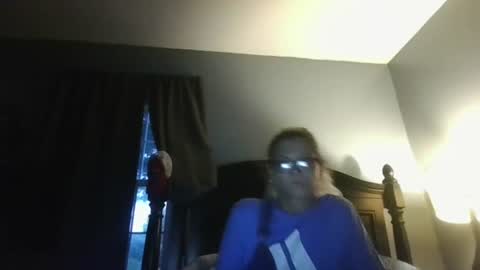 Snapshot of lovelyluna415 chatting on 28, 6, 2026 lovelyluna415 online show from 28, 6, 2026