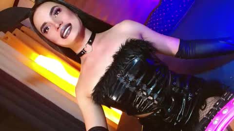 Snapshot of lovelymiss_shyna11 chatting on 9, 5, 2026 lovelymiss_shyna11 online show from 9, 5, 2026