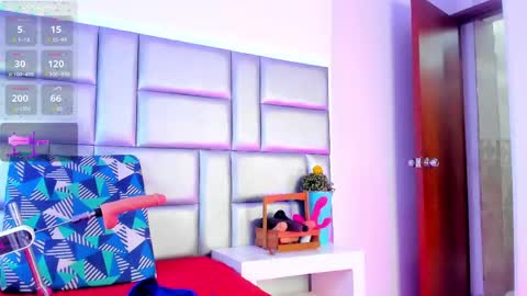 Snapshot of lovelynickyy chatting on 24, 4, 2026 Nicky online show from 24, 4, 2026