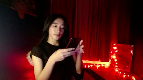 lovelypetite143 online show from 5, 4, 2026