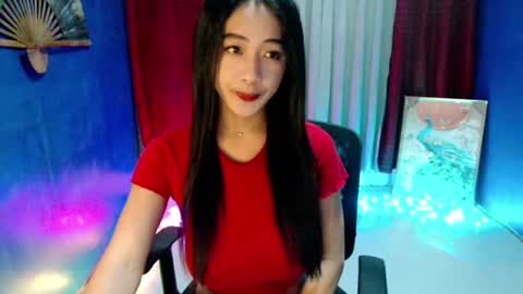 Snapshot of lovelypetite143 chatting on 13, 7, 2026 lovelypetite143 online show from 13, 7, 2026