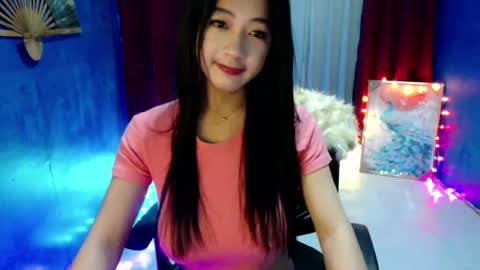 Snapshot of lovelypetite143 chatting on 21, 7, 2026 lovelypetite143 online show from 21, 7, 2026