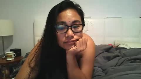 Angelquey online show from 11, 2, 2026