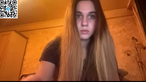 Snapshot of lovelysilk_63 chatting on 25, 4, 2026 ELA online show from 25, 4, 2026